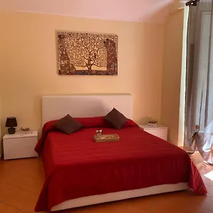 Apartment In Love: Vicoletto Dei Presepi, Naples