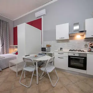 Apartment Cattedrale Duomo 77 By Dimorra, Naples