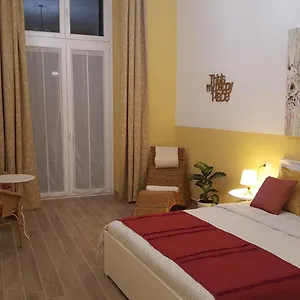 Apartment Gennarino's, Naples